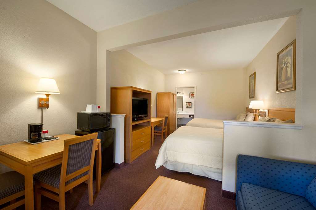 Ramada By Wyndham Kissimmee Downtown Hotel Szoba fotó