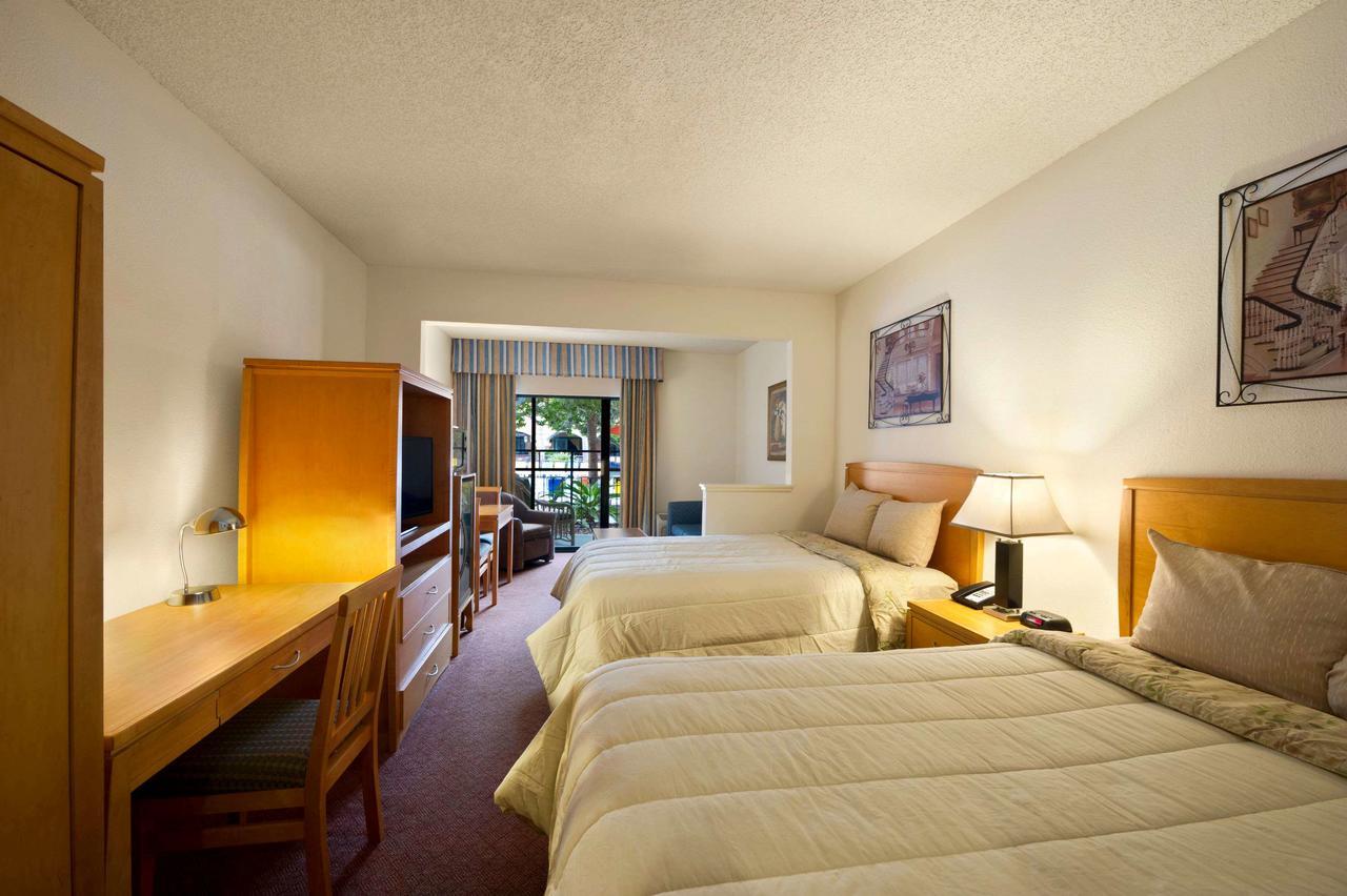 Ramada By Wyndham Kissimmee Downtown Hotel Kültér fotó