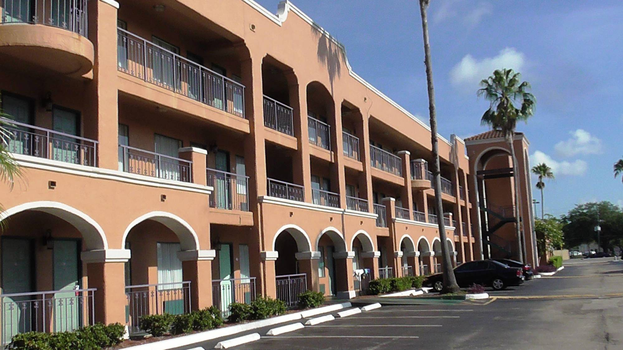 Ramada By Wyndham Kissimmee Downtown Hotel Kültér fotó